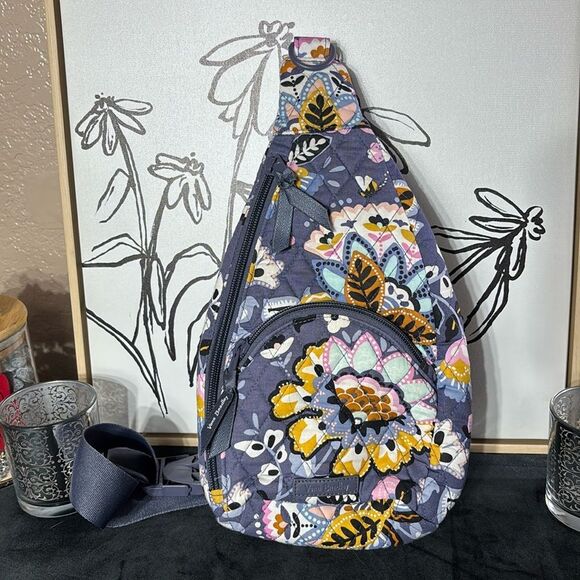Vera Bradley | Bags | Verabradley Lighten Up Essential Sling  display picture 2